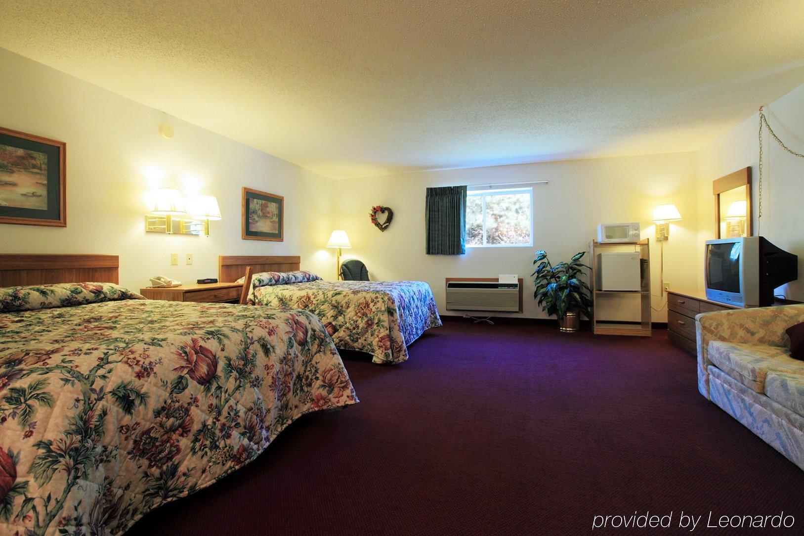 Americas Best Value Inn Suburban Emmetsburg Room photo